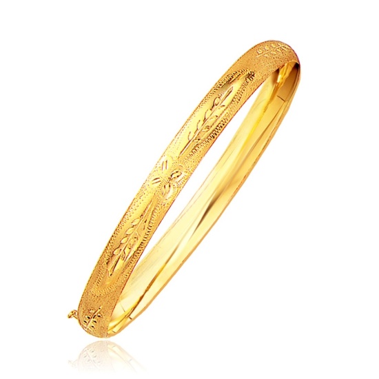 14k Gold Classic Floral Carved Bangle