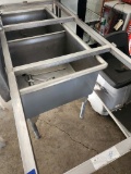 Cutting table