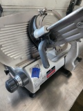 Manual slicer