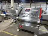 Slicer with conveyor