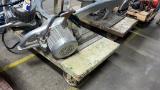 Beef splitting saw