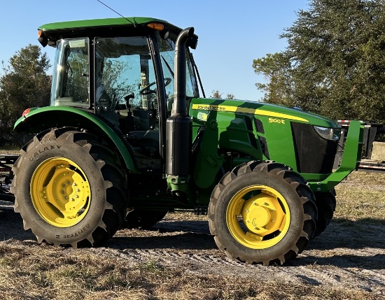 John Deere 5100E Tractor