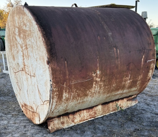 Approx. 500 gallon Fuel Tank
