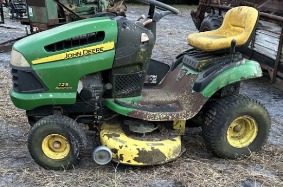 John Deere 125 Lawn Mower