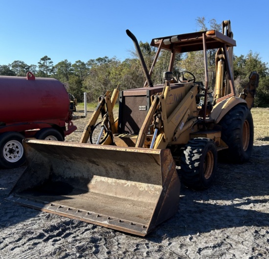 Case 590 Backhoe