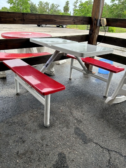 Four Person Fiber Glass Picnic Table