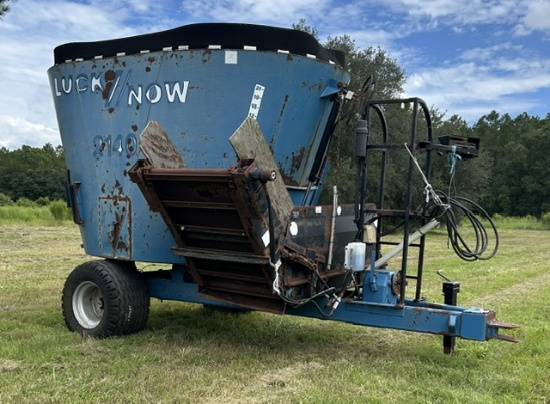 *Farm Liquidation* Lucknow 2140 Feed Mixer