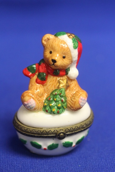 A Ceramic Polar Bear Trinket Box