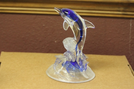 An Art Glass Dolphin Statue