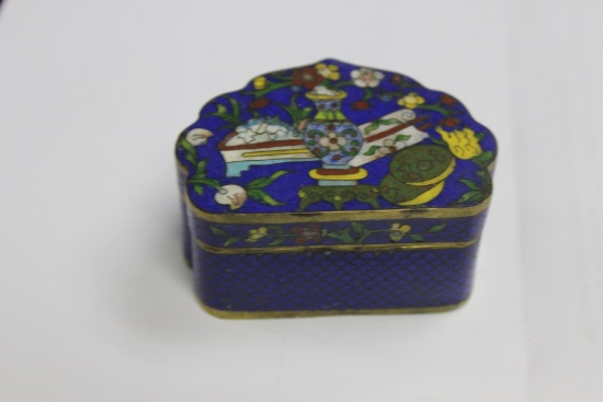 A Chinese Cloisonne Box