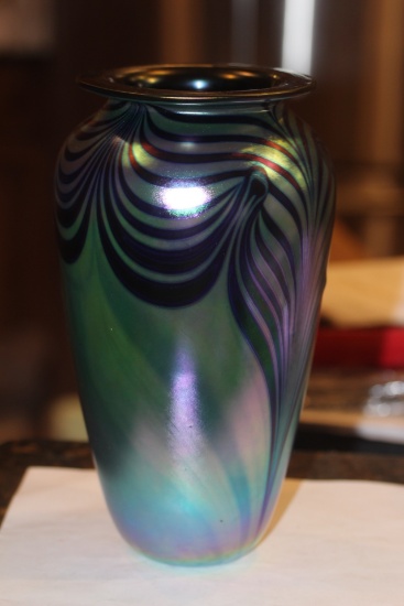 Robert Eickholt Iridescent Art Glass Vase