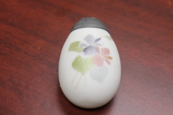 Egg Form Mount Washington Salt and Pepper Shaker