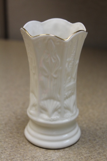 Belleek Spill Vase