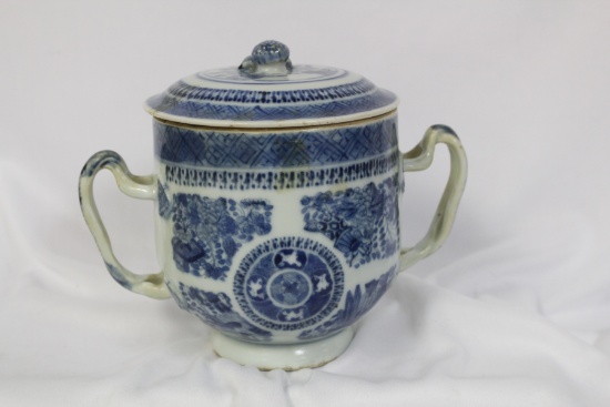 Chinese Blue and White Export Container