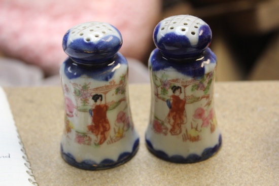 Pair of Kutani Ceramic Salt and Pepper Shakers