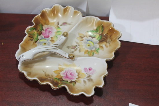A Porcelain Sweet Platter