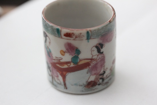 Antique Chinese Rose Medallion Small Containter