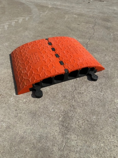Elasco Cable Protector Ramps | Model: XG4400 | Material: Polyurethane | Supports loads up to 30,000