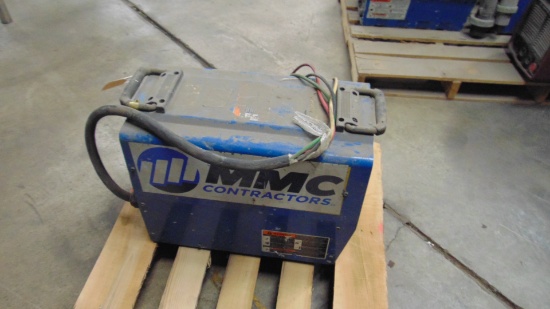 Miller XMT 304 CC/CV Arc Welder