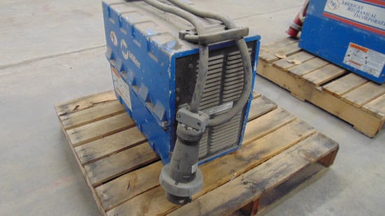 Miller XMT 300 CC/DC Inverter Arc Welder