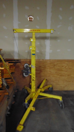 Sumner R-100 | Material Lift