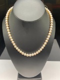 LUSTROUS CULTURED PEARL NECKLACE FEATURING 14K WHITE GOLD CLASP