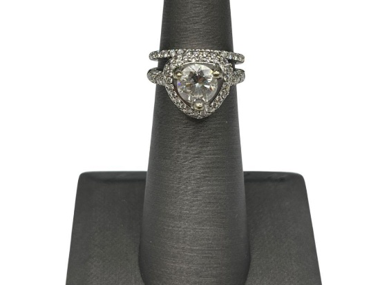 18K WHITE GOLD DIAMOND WEDDING SET FEATURING 1.45CTW CENTER DIAMOND