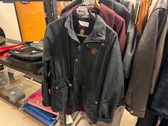 MEN'S ARIAT WESTERN WEAR BLACK JACKET WITH HOOD AND GRAY HOODED JACKET