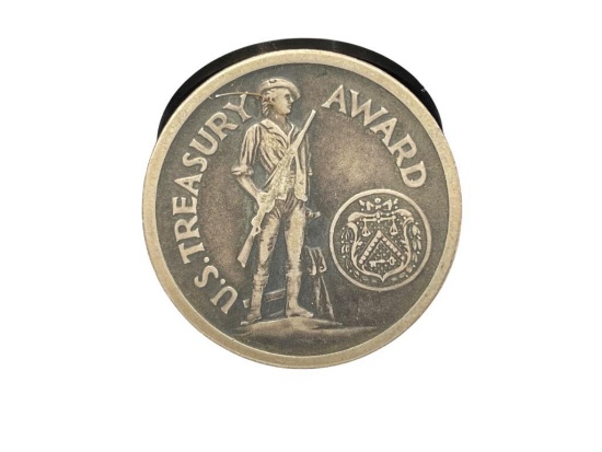 1945 U.S. TREASURY AWARD STERLING SILVER COIN