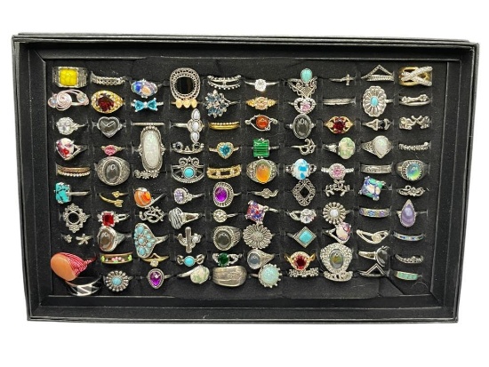 MORE THAN 100 COSTUME JEWELRY RINGS