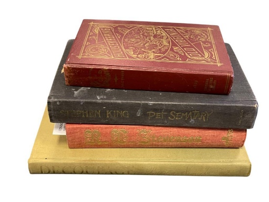 20TH CENTURY VINTAGE BOOKS BY STEPHEN KING, R.L. STEVENSON, PATRICIA NINICKS