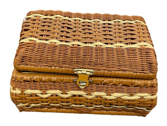 VINTAGE VINYL WICKER SEWING / CRAFT BOX WITH SEWING SUPPLIES