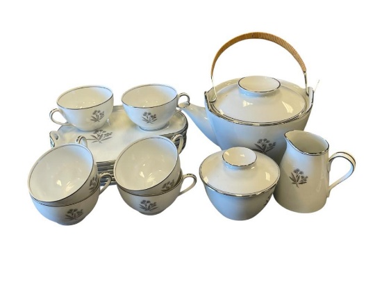 VINTAGE NORITAKE BESSIE 5788 (1956-1972) DISCONTINUED LUNCHEON SET MASE IN JAPAN