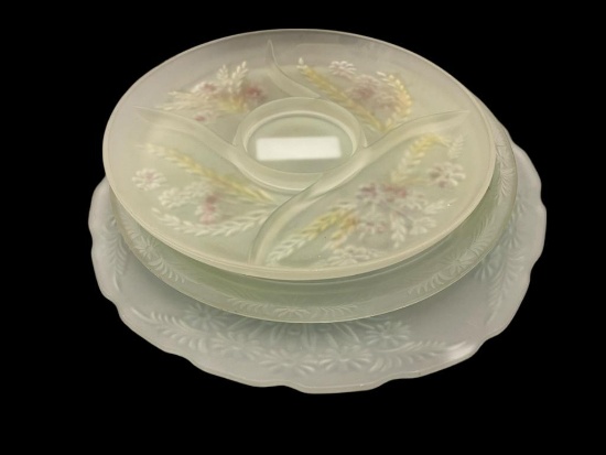THREE ELEGANT FROSTED GLASS SERVING PATTERS WITH FOLIATE DESIGNS