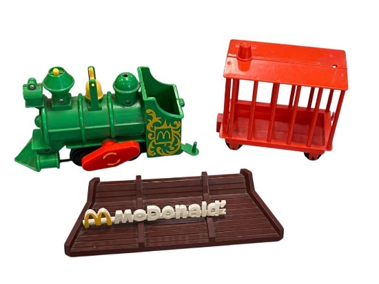 VINTAGE 1976 MCDONALD'S PLASTIC WIND UP TRAIN TOY SET BY REMCO