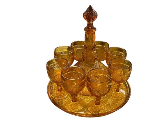 VINTAGE INDIANA TIARA GLASS AMBER DECANTER SET FEATURING DECANTER, EIGHT CUPS, AND SERVING TRAY