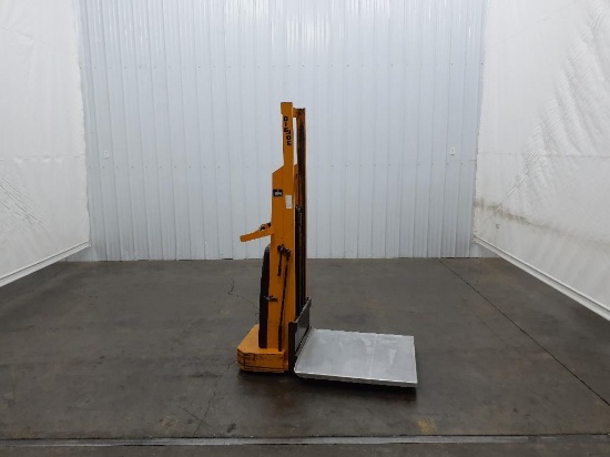 Big Joe 1518-R6 Stacker with Stainless Steel Platform