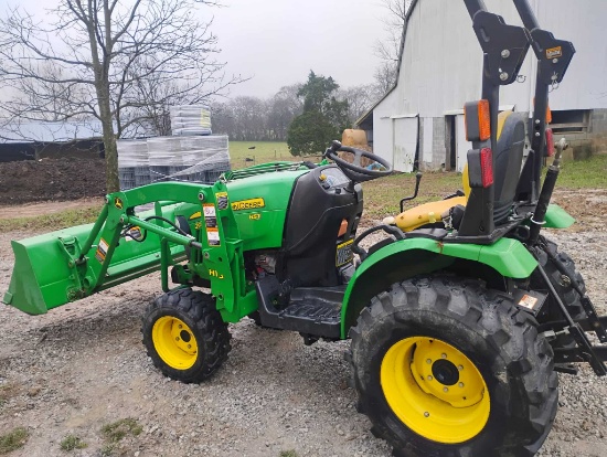 John Deere 2025 R 4x4 Loader Tractor