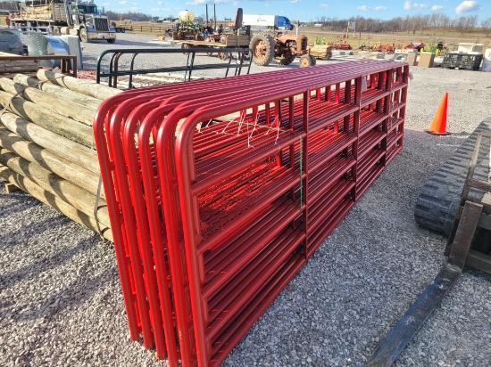 16' Red Gates