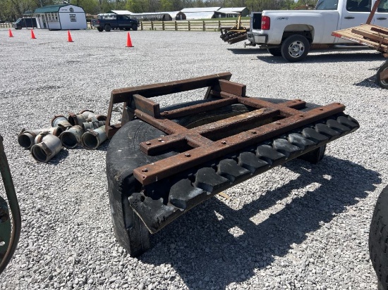 Quick attach tire grader blade