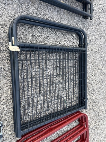 3x 4’ blue wire gates