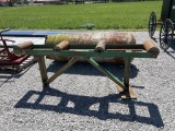 Conveyor roller table