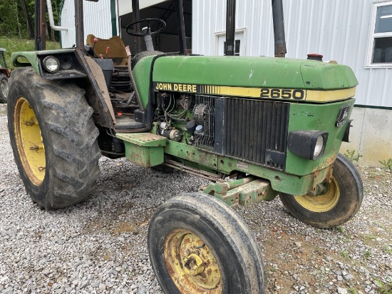 John Deere 2650