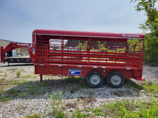 2023 16' Gooseneck livestock trailer almost new