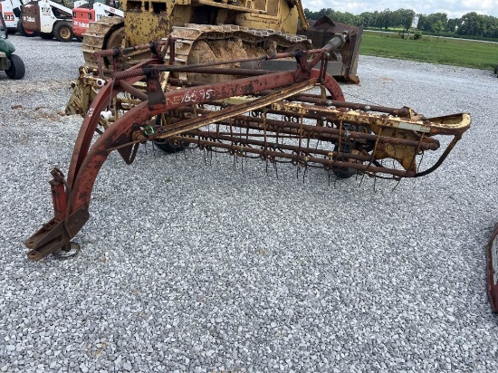 New Holland rolabar 256 Hayrake.
