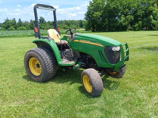 John Deere 4320