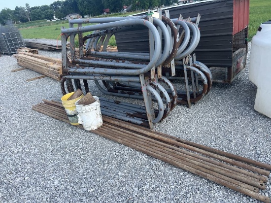 24 Free Stalls + Clamps +Neck Rails