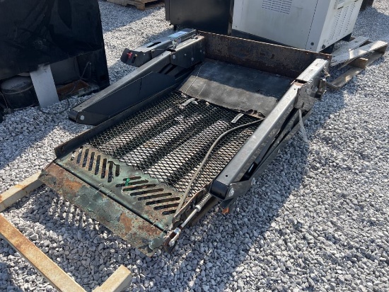 Vehicle Wheelchair Lift