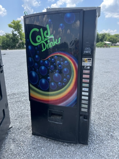 Soda machine. Works but no key.