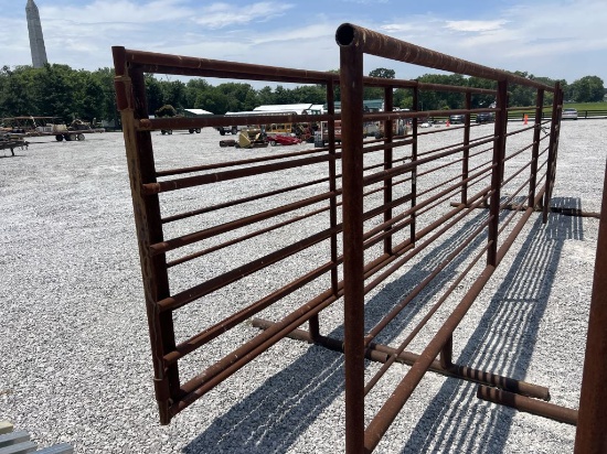 2 pcs of Cattle Panel with gate